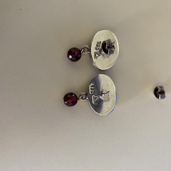 EARRINGS - Picture 2 of 3